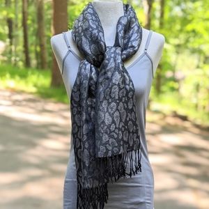 🖤 NWT Metallic Wrap Scarf #hundredsofscarves